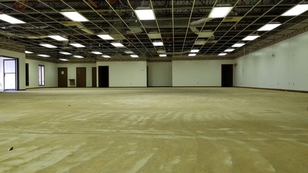 Cumberland Plaza: 100 Cumberland Plaza, Crossville, TN 38555